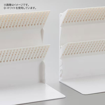 1冊でも倒れないブックスタンド A4 全2色 リヒトラブ《LIHIT LAB》 A-3577-0/24