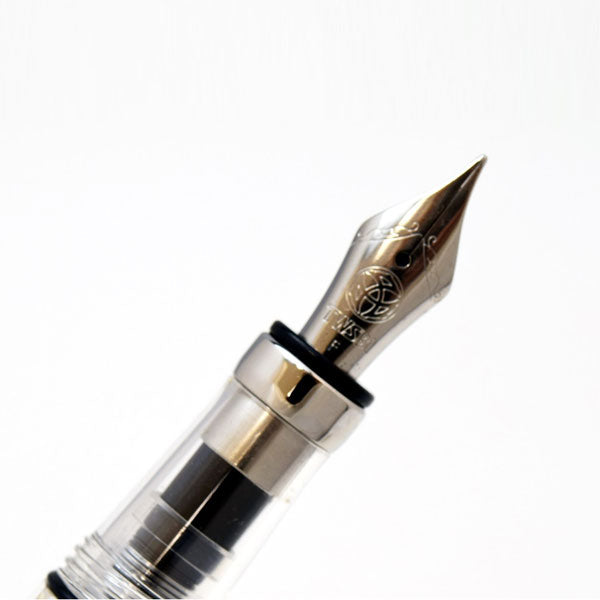 TWSBI Diamond 580 (ツイスビー ダイヤモンド 580) スタンダード 万年筆 ［クリア / ルビーレッド ］M74431*0 / M74460*0 【送料無料※】